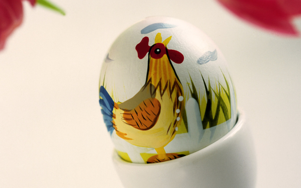 Easter Egg With A Beautiful Motif wallpaper 1280x800