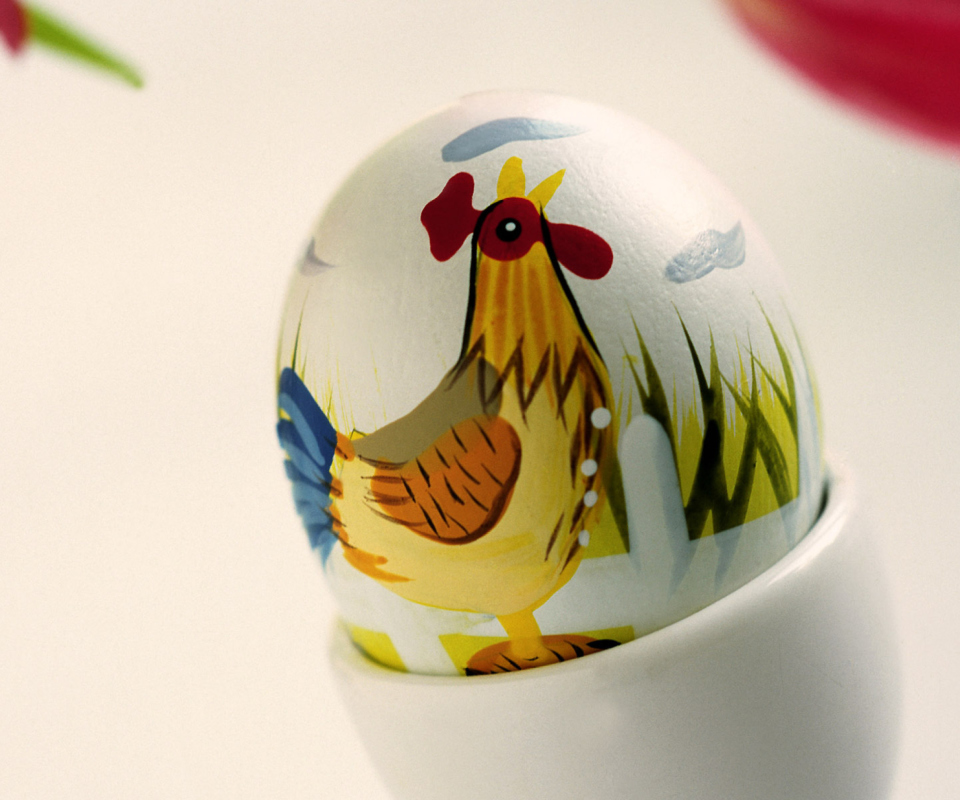 Easter Egg With A Beautiful Motif wallpaper 960x800