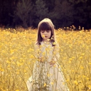 Обои Cute Little Girl In Flower Field 128x128