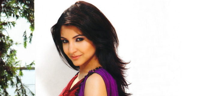 Screenshot №1 pro téma Anushka Sharma from Rab Ne Bana Di Jodi 720x320