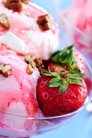 Fondo de pantalla Strawberry Ice-Cream 320x480