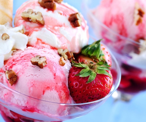 Strawberry Ice-Cream wallpaper 480x400