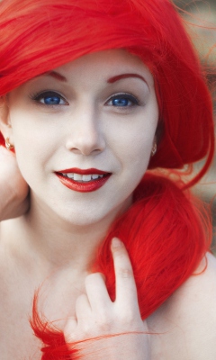 Обои Super Bright Red Hair 240x400