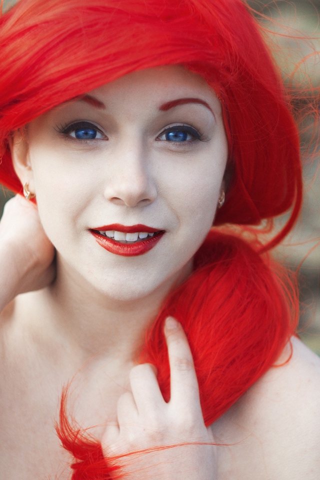 Das Super Bright Red Hair Wallpaper 640x960