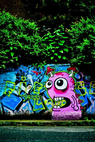 Das Graffiti And Trees Wallpaper 320x480