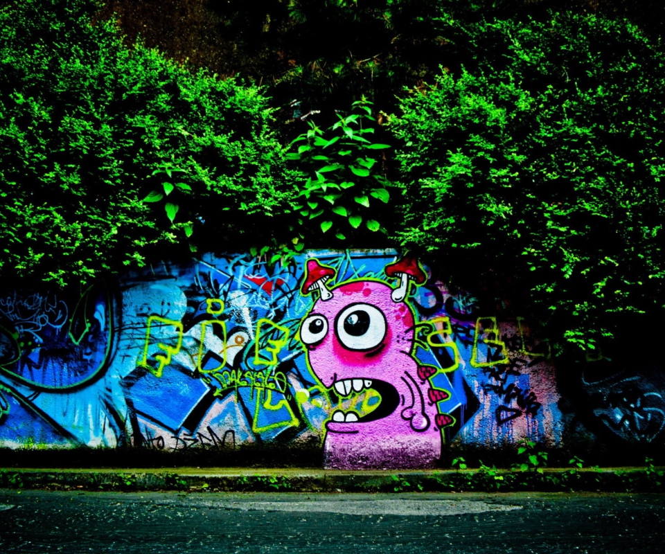 Das Graffiti And Trees Wallpaper 960x800