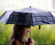 Обои Girl With Umbrella Under The Rain 176x144