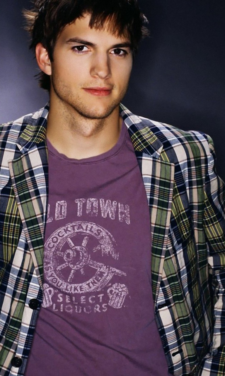 Ashton Kutcher wallpaper 768x1280