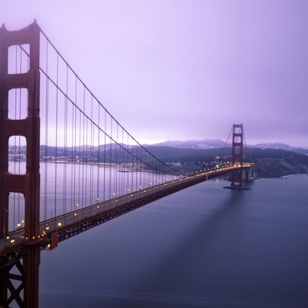 Fondo de pantalla Fog Surround Golden Gate 1024x1024