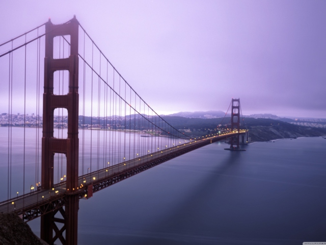 Fog Surround Golden Gate wallpaper 640x480