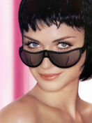 Fondo de pantalla Girl In Sunglasses 132x176