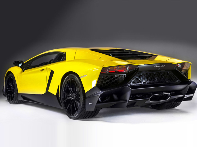 Sfondi Lamborghini Aventador LP 720 4 Roadster 640x480