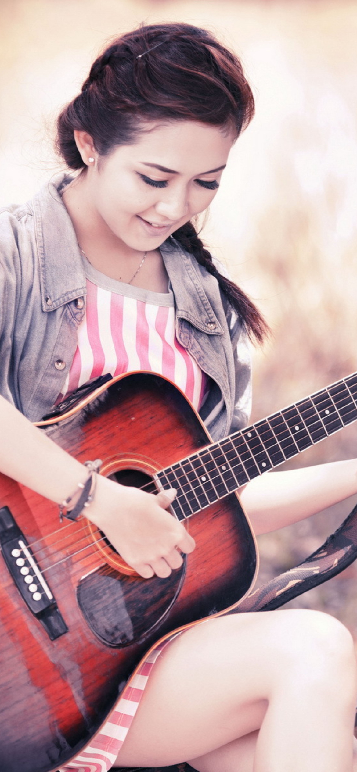 Asian Girl With Guitar wallpaper 1170x2532