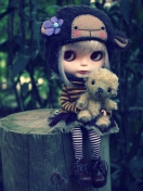 Sfondi Cute Doll With Teddy Bear 132x176