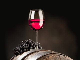 Red Wine Glass wallpaper 320x240