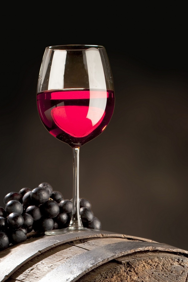 Das Red Wine Glass Wallpaper 640x960