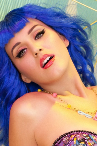 Katy Perry Glamour wallpaper 320x480