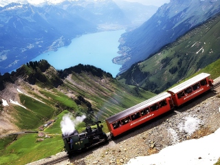 Old Switzerland Train wallpaper 320x240