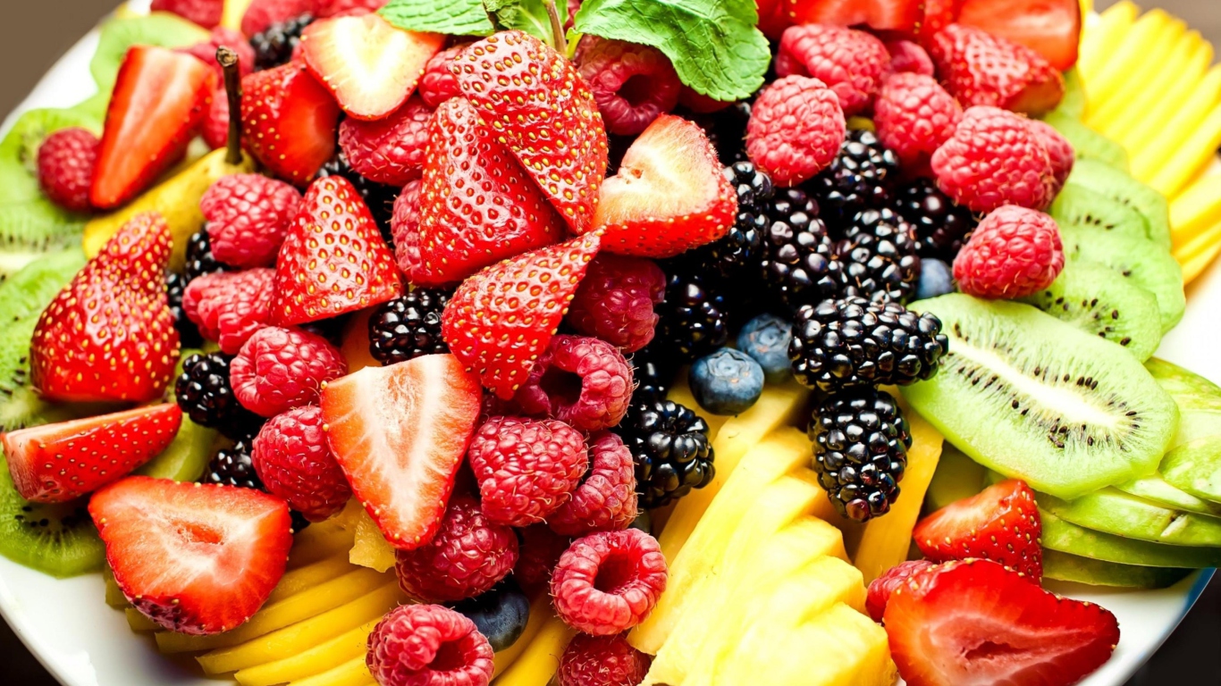 Fondo de pantalla Fruit Plate 1366x768