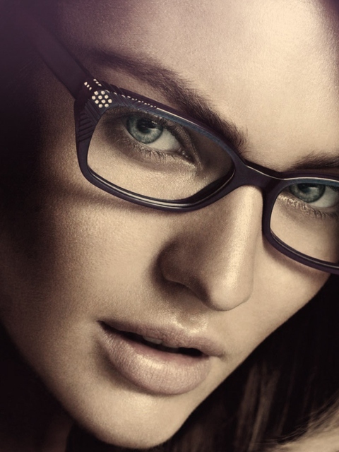 Candice Swanepoel In Glasses wallpaper 480x640