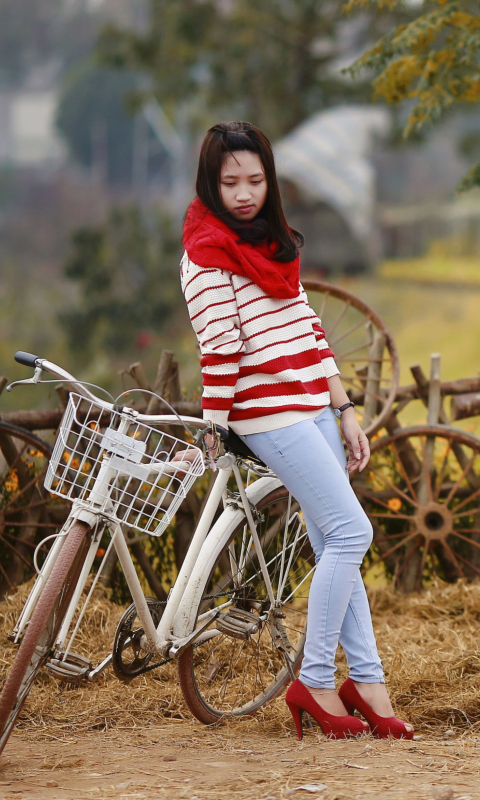Das Girl On Bicycle Wallpaper 480x800