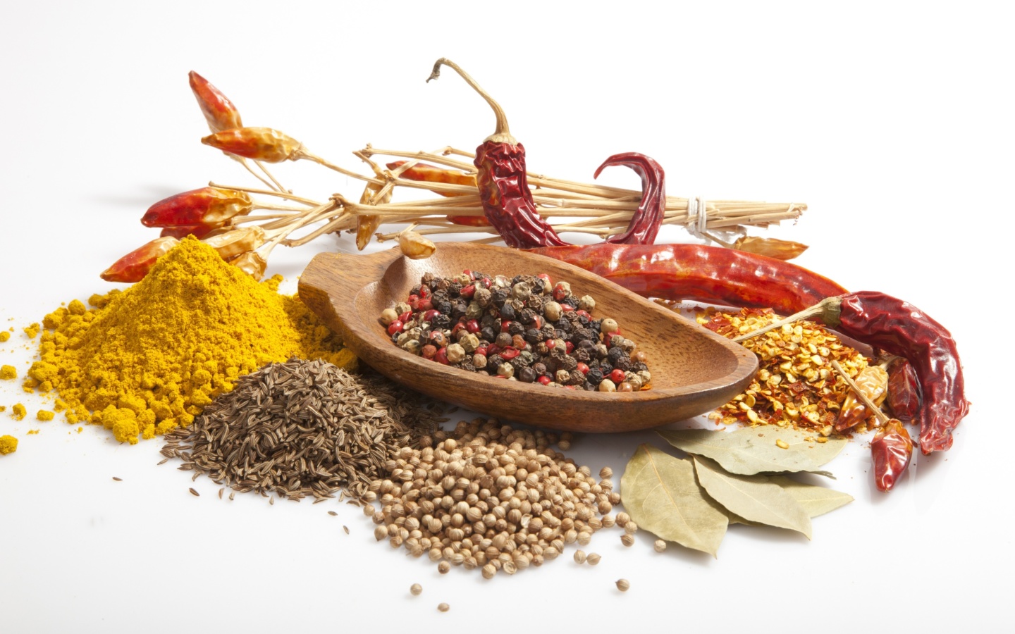 Spices and black pepper wallpaper 1440x900