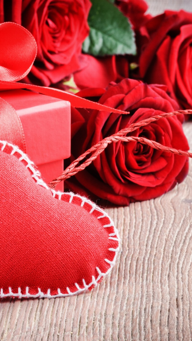 Das Valentines Day Gift and Hearts Wallpaper 640x1136