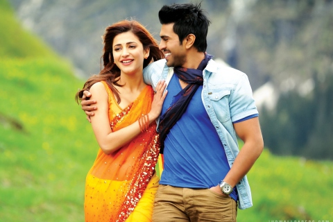 Shruti Hassan and Ram Charan wallpaper 480x320