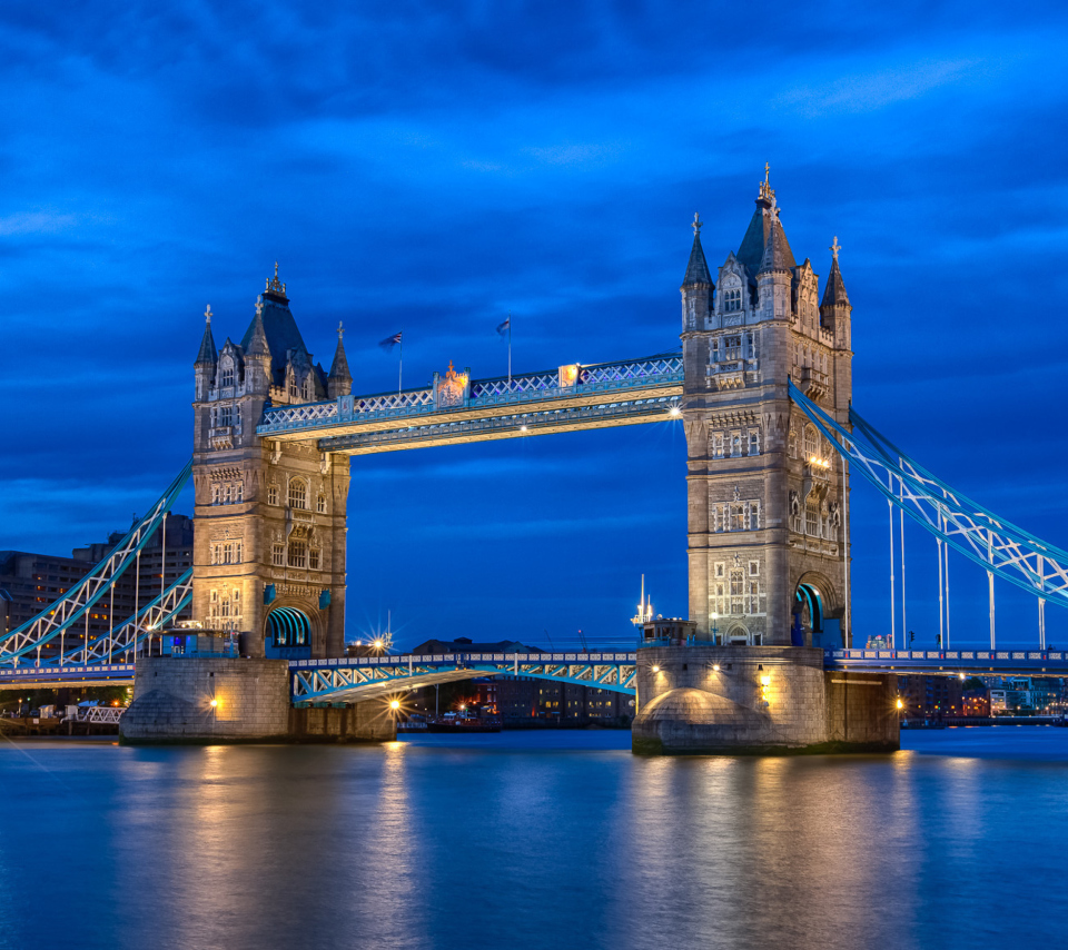 Sfondi Tower Bridge In London 960x854