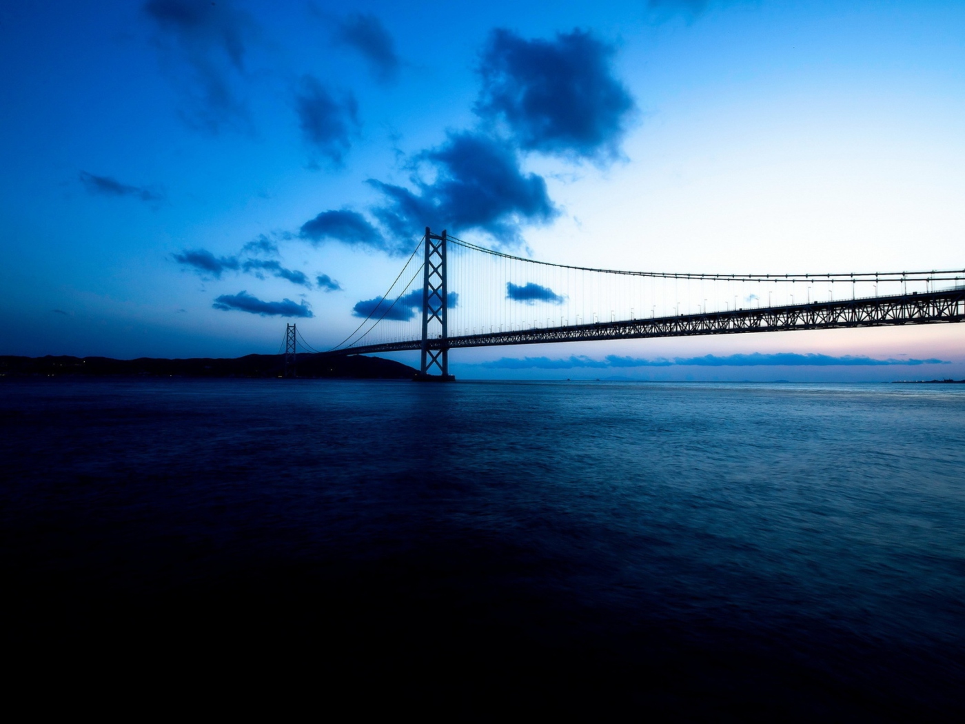 Das Pearl Bridge In Japan Wallpaper 1400x1050