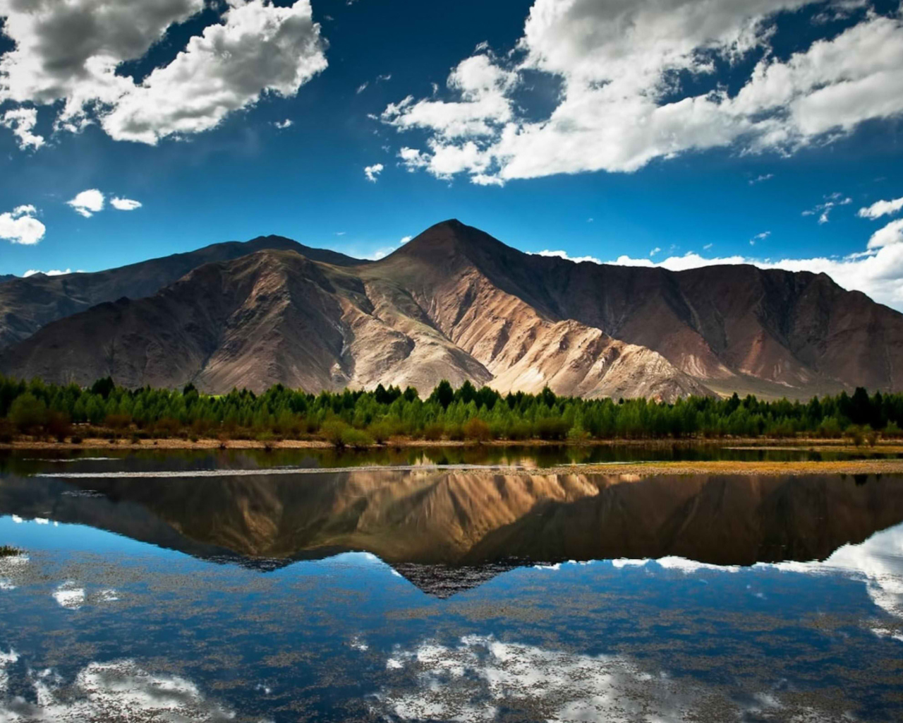 Fondo de pantalla Mountain Lake In Chile 1280x1024