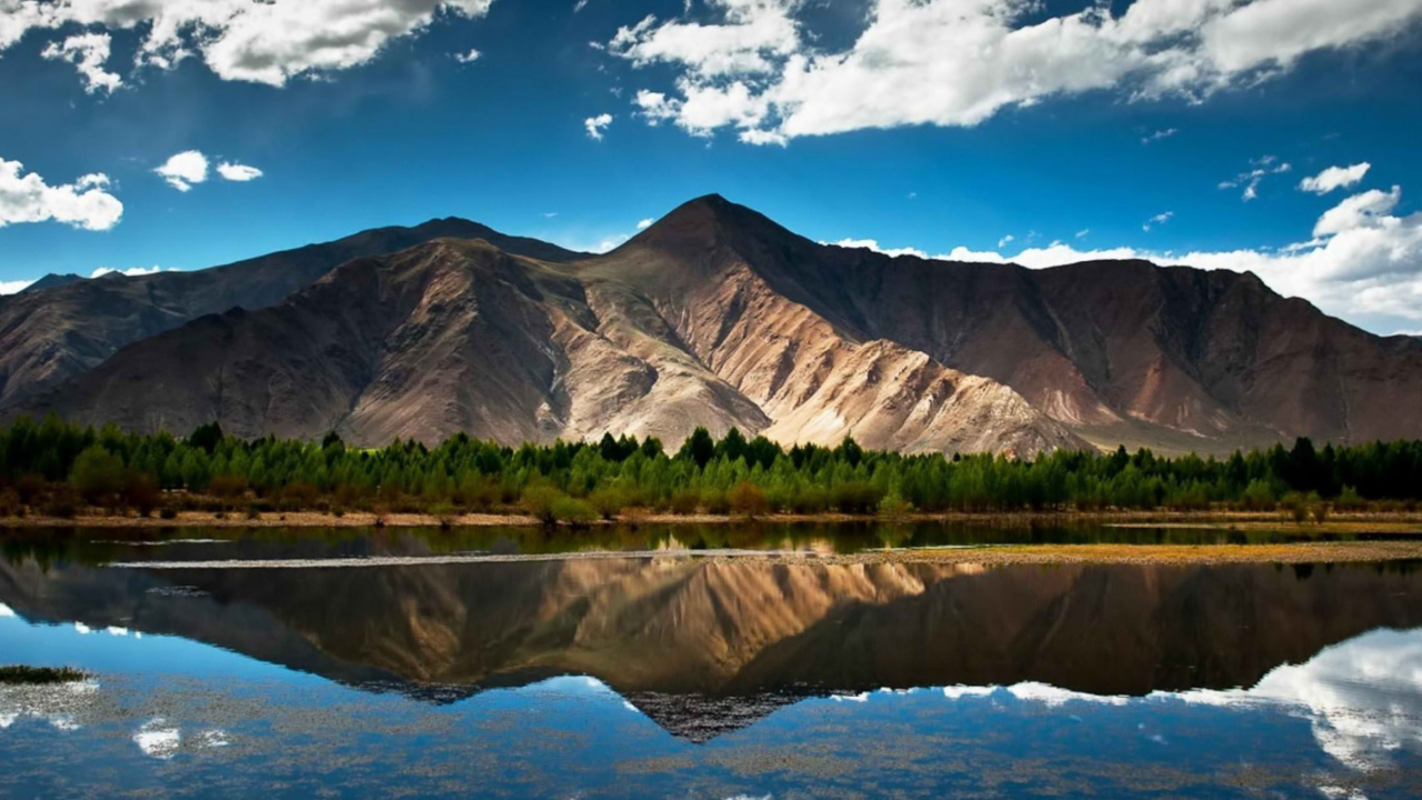 Mountain Lake In Chile wallpaper 1280x720