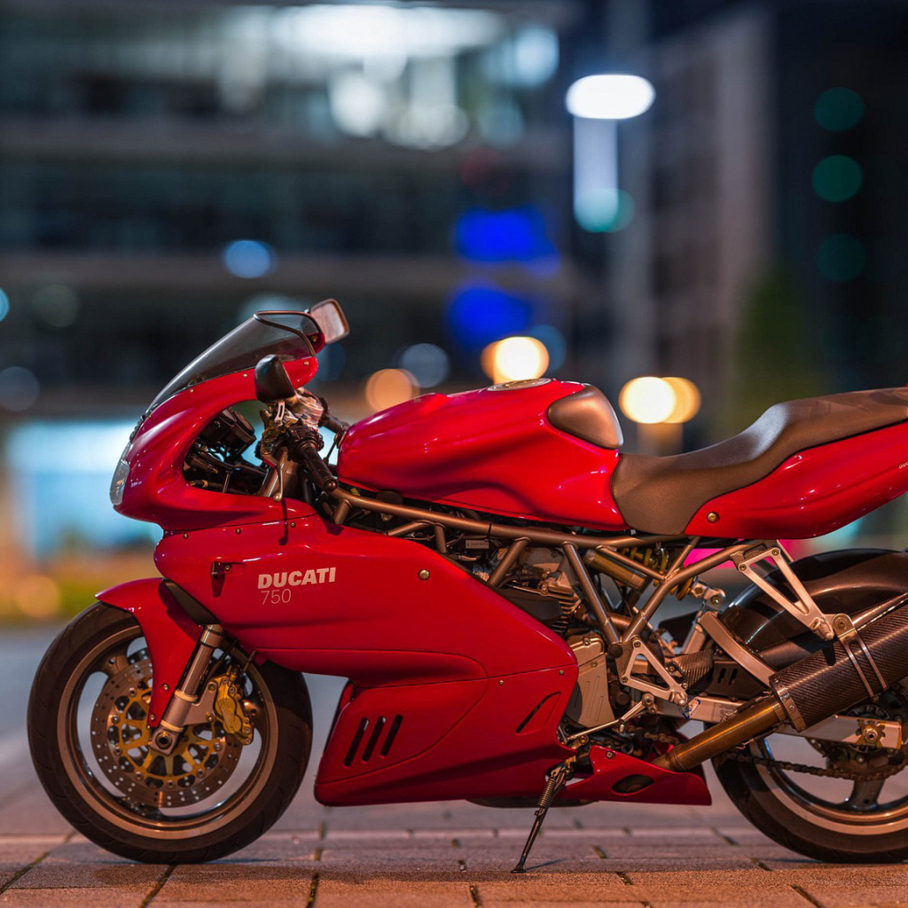 Fondo de pantalla Ducati 750 SS 1024x1024