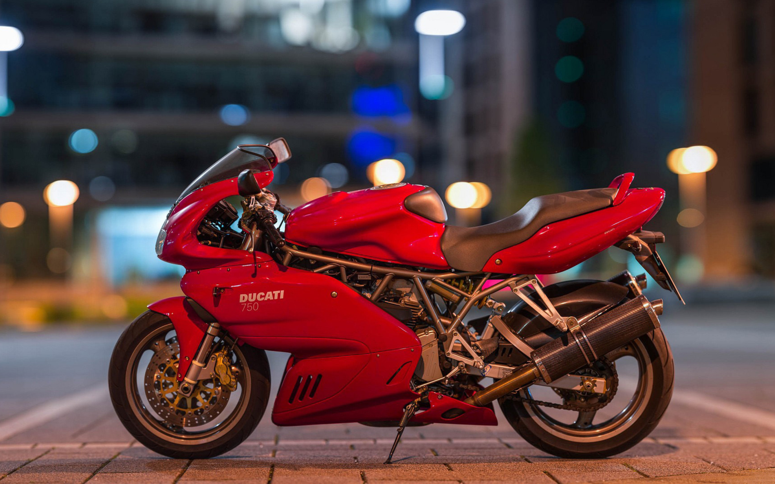 Fondo de pantalla Ducati 750 SS 2560x1600
