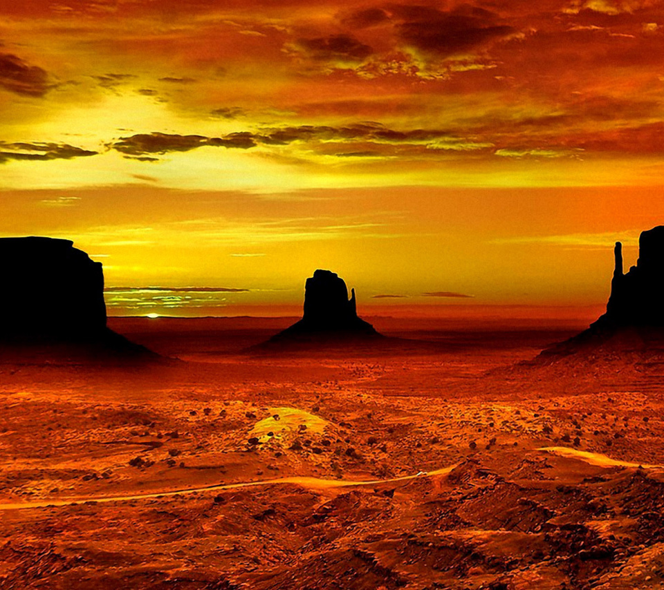 Das Monument Valley Navajo Tribal Park in Arizona Wallpaper 960x854