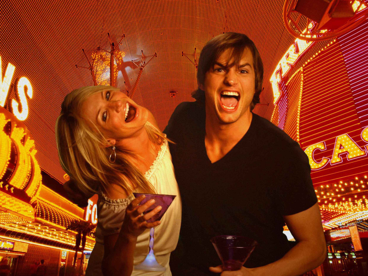 Das Cameron Diaz And Ashton Kutcher in What Happens in Vegas Wallpaper 1280x960