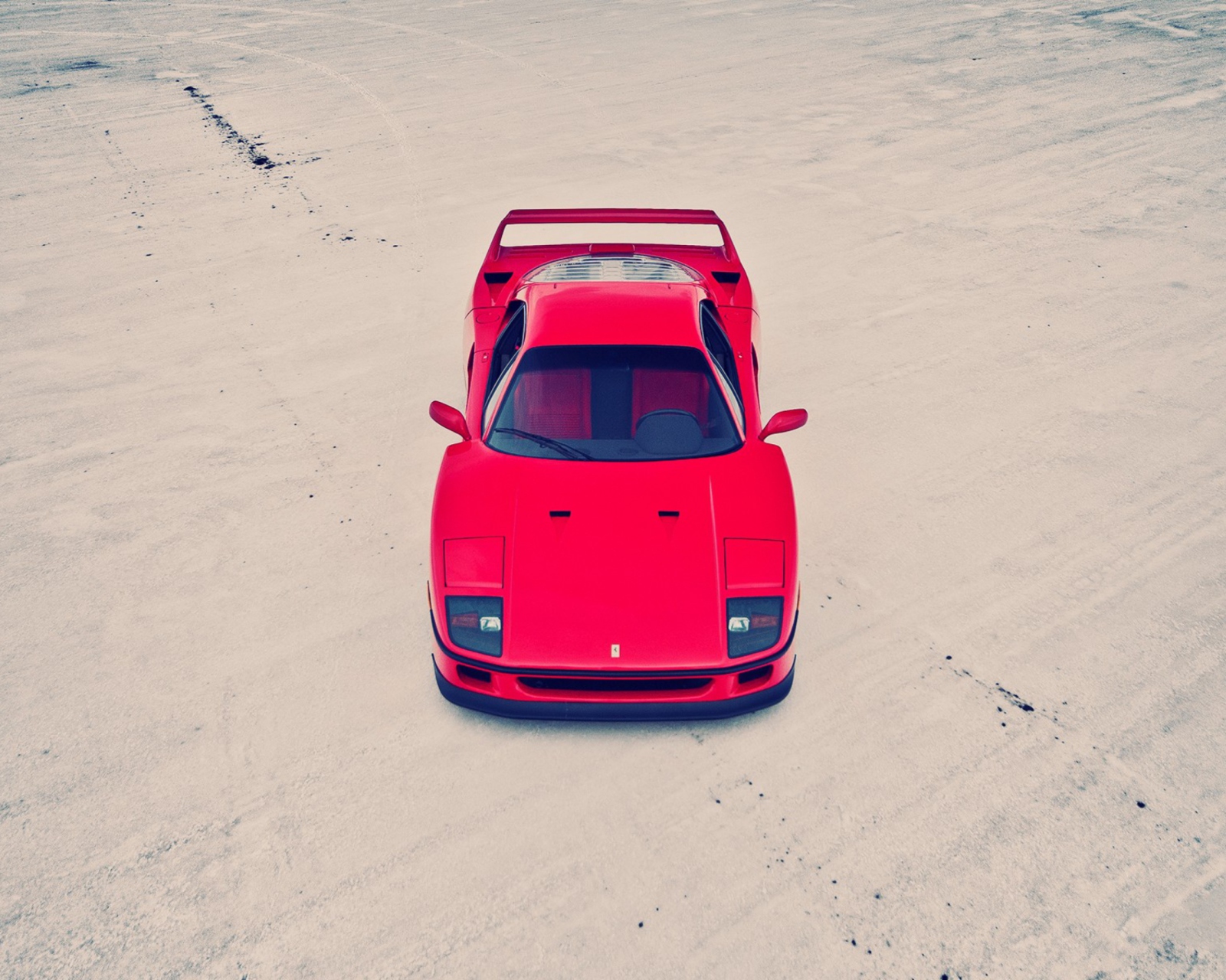 Screenshot №1 pro téma Red Ferrari F40 Top Angle 1600x1280