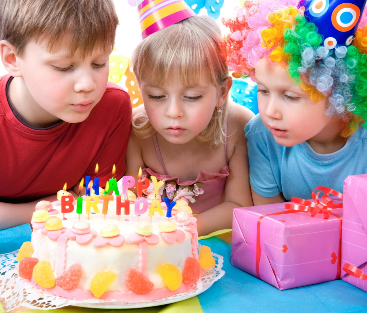 Kids Birthday wallpaper 1200x1024