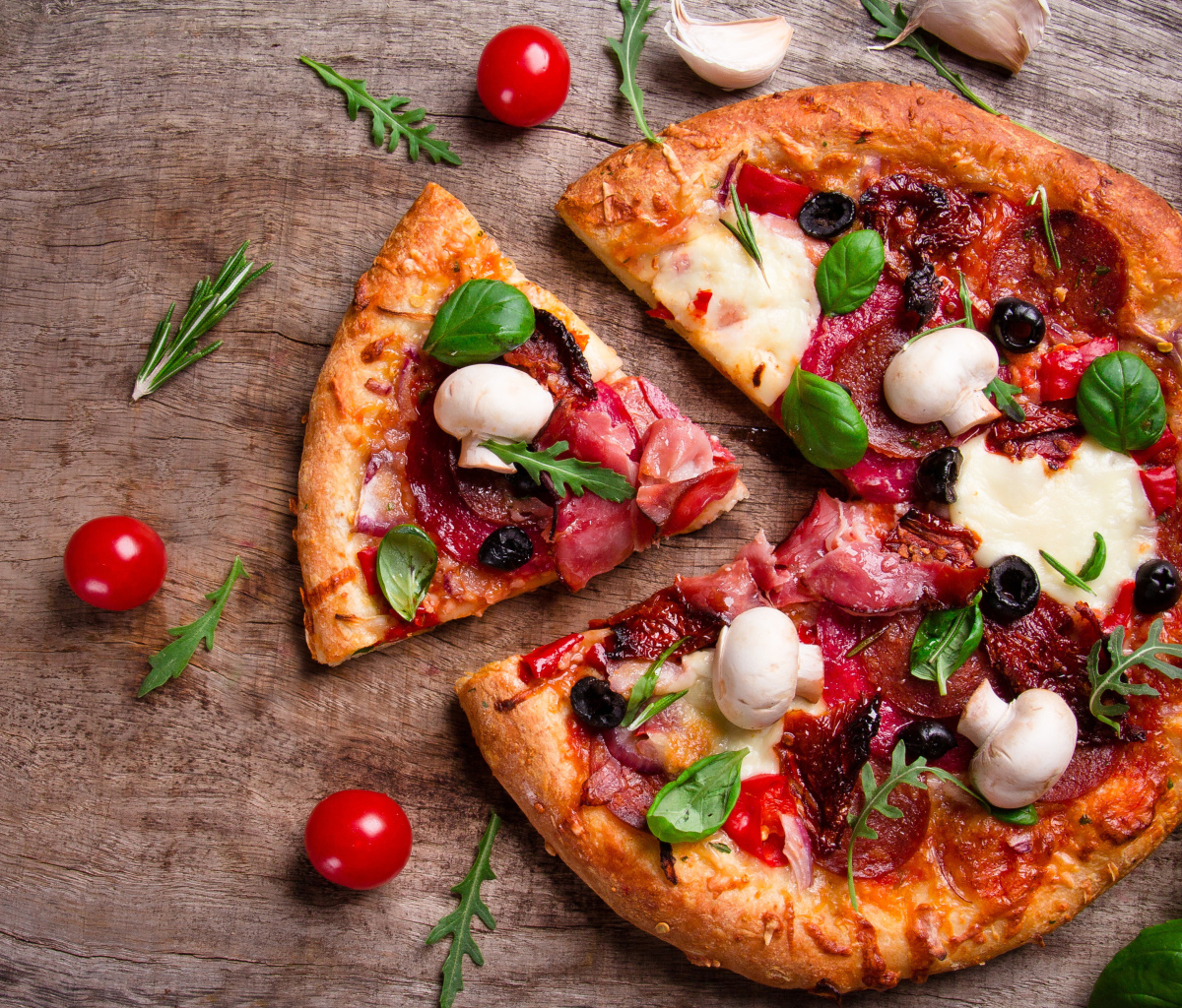 Pizza with mushrooms and olives wallpaper 1200x1024