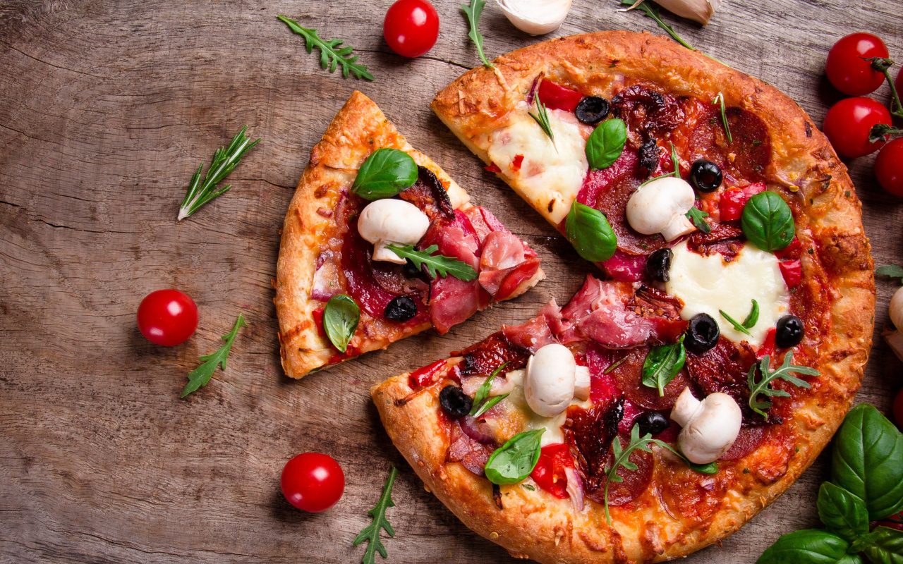 Fondo de pantalla Pizza with mushrooms and olives 1280x800