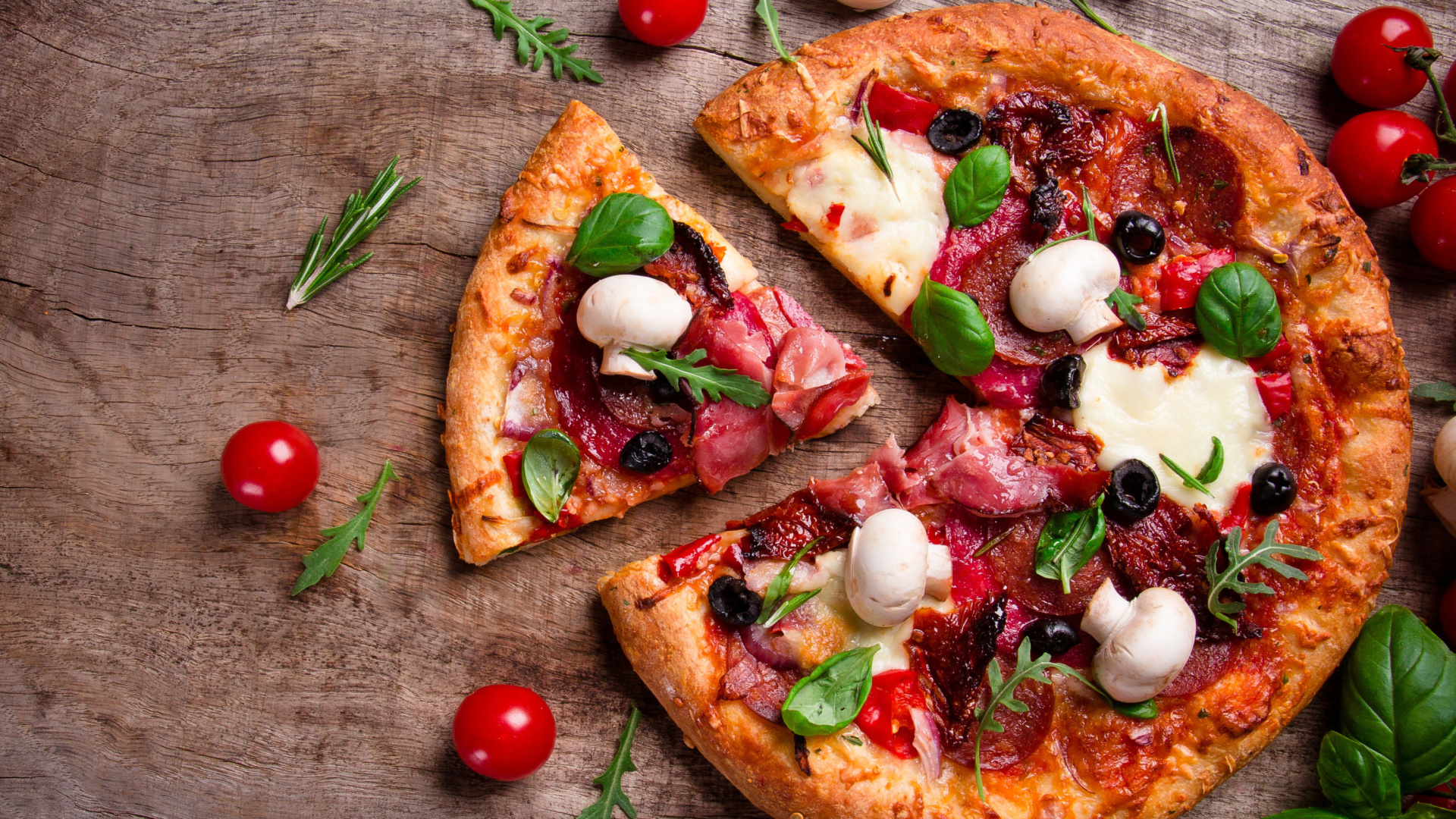 Обои Pizza with mushrooms and olives 1920x1080