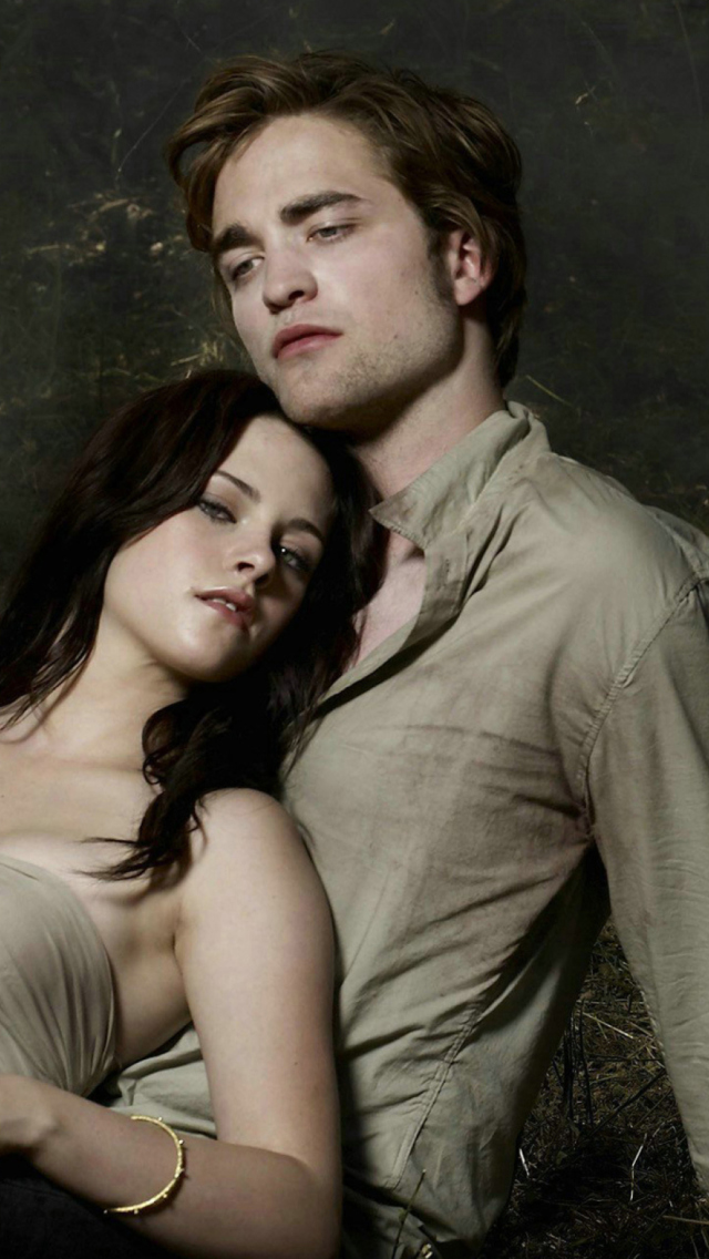 Kristen Stewart and Robert Pattinson wallpaper 640x1136