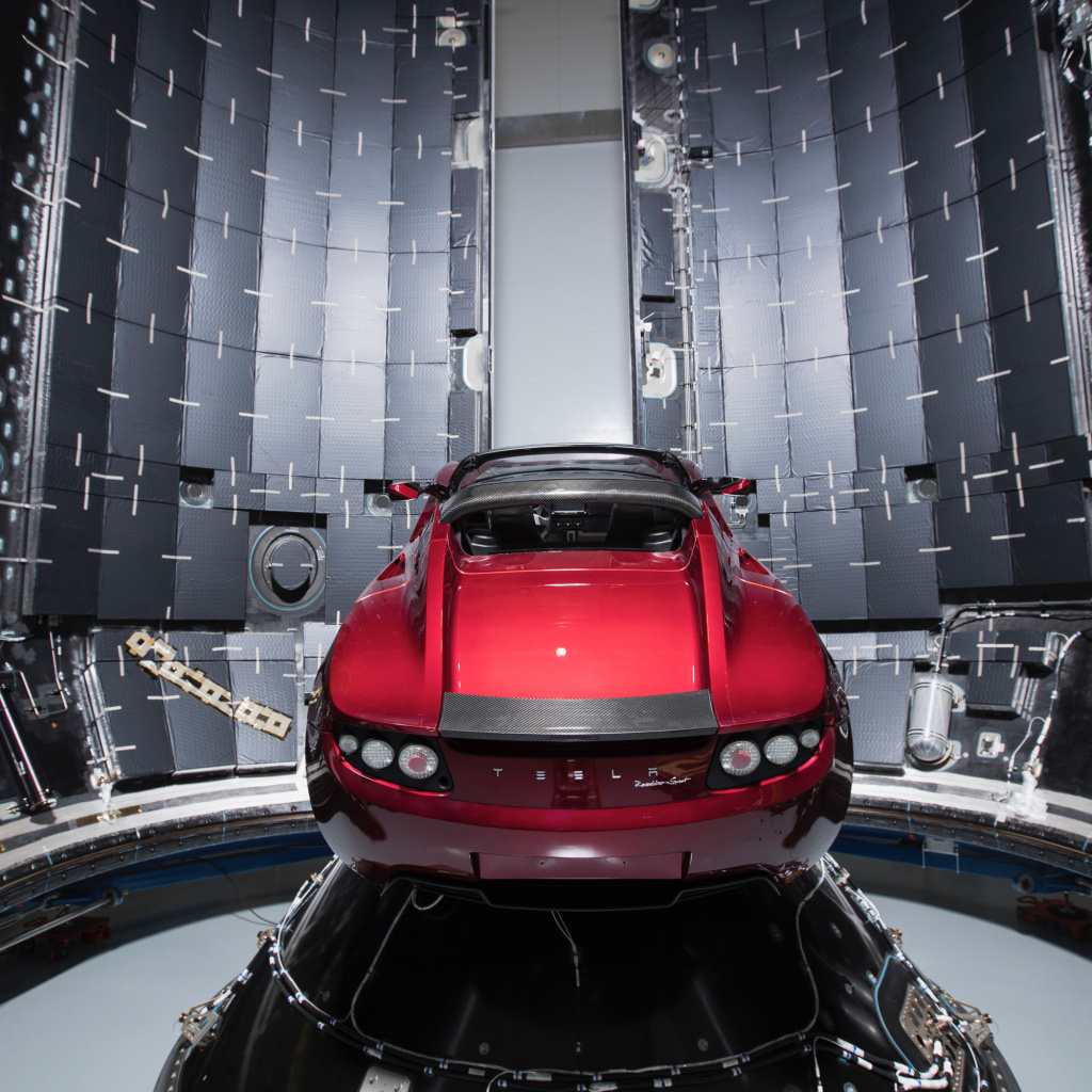 Обои SpaceX Starman Tesla Roadster 1024x1024