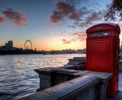 Screenshot №1 pro téma England Phone Booth in London 176x144