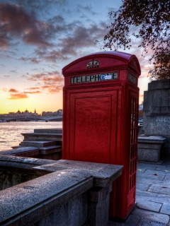 Das England Phone Booth in London Wallpaper 240x320