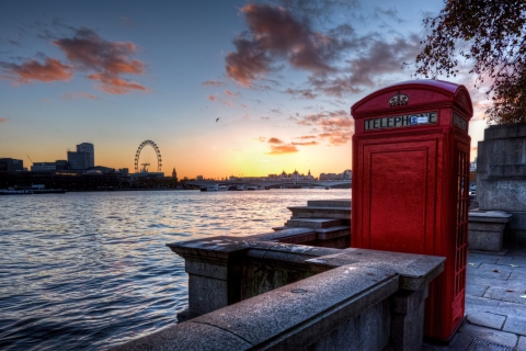 Обои England Phone Booth in London 480x320