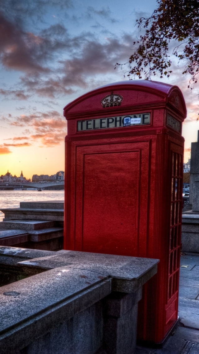 England Phone Booth in London wallpaper 640x1136