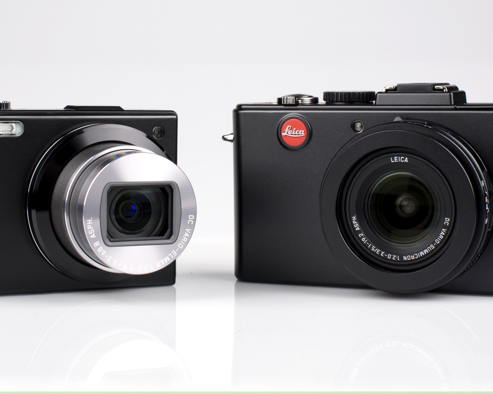 Fondo de pantalla Leica D Lux 5 and Leica V LUX 1 1600x1280