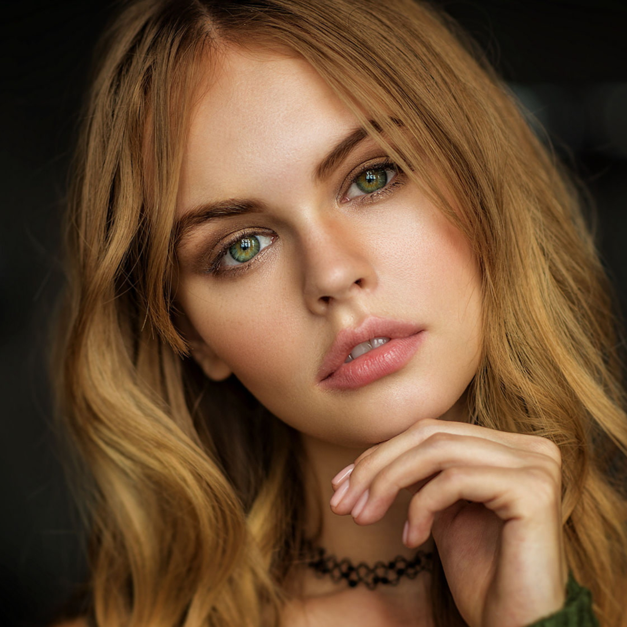 Обои Anastasiya Scheglova Girl 2048x2048