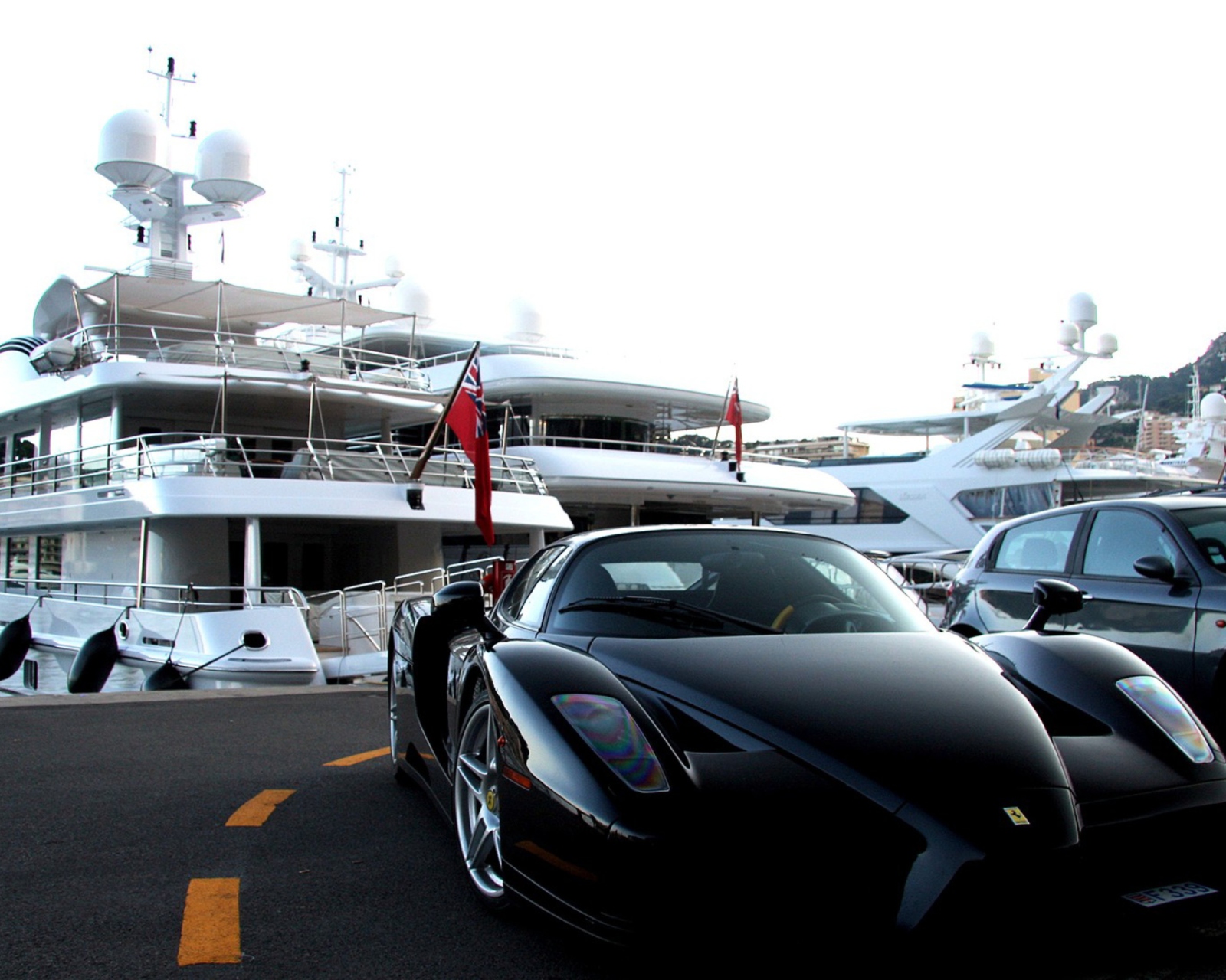 Das Cars Monaco And Yachts Wallpaper 1600x1280